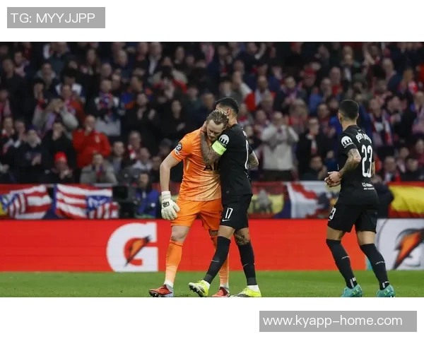 英媒报道多队争租金斯基热刺拒绝中期削弱门将实力